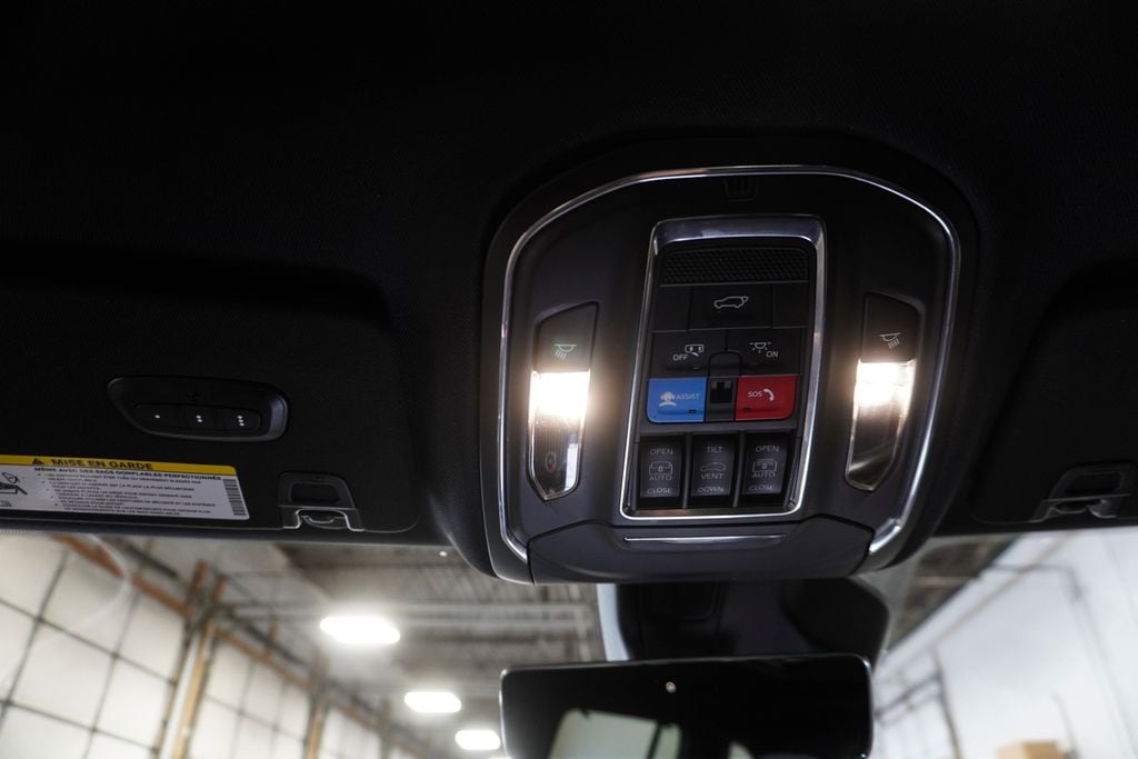 2024 JEEP GRAND CHEROKEE - Image 27