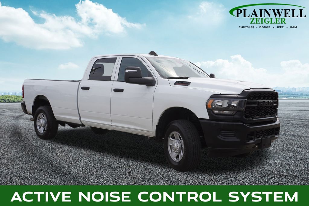 2023 Ram 3500 Tradesman photo 4