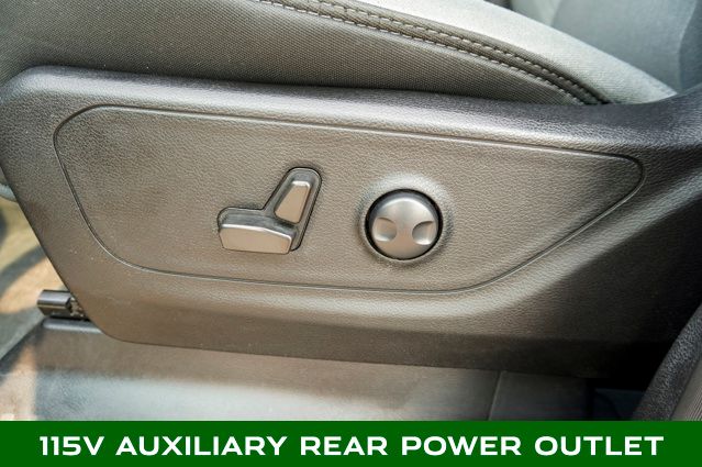 2022 RAM 1500 - Image 11