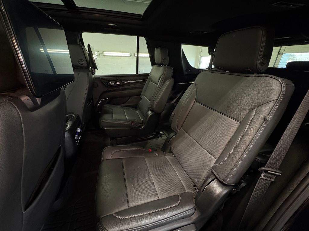 2023 GMC YUKON - Image 31
