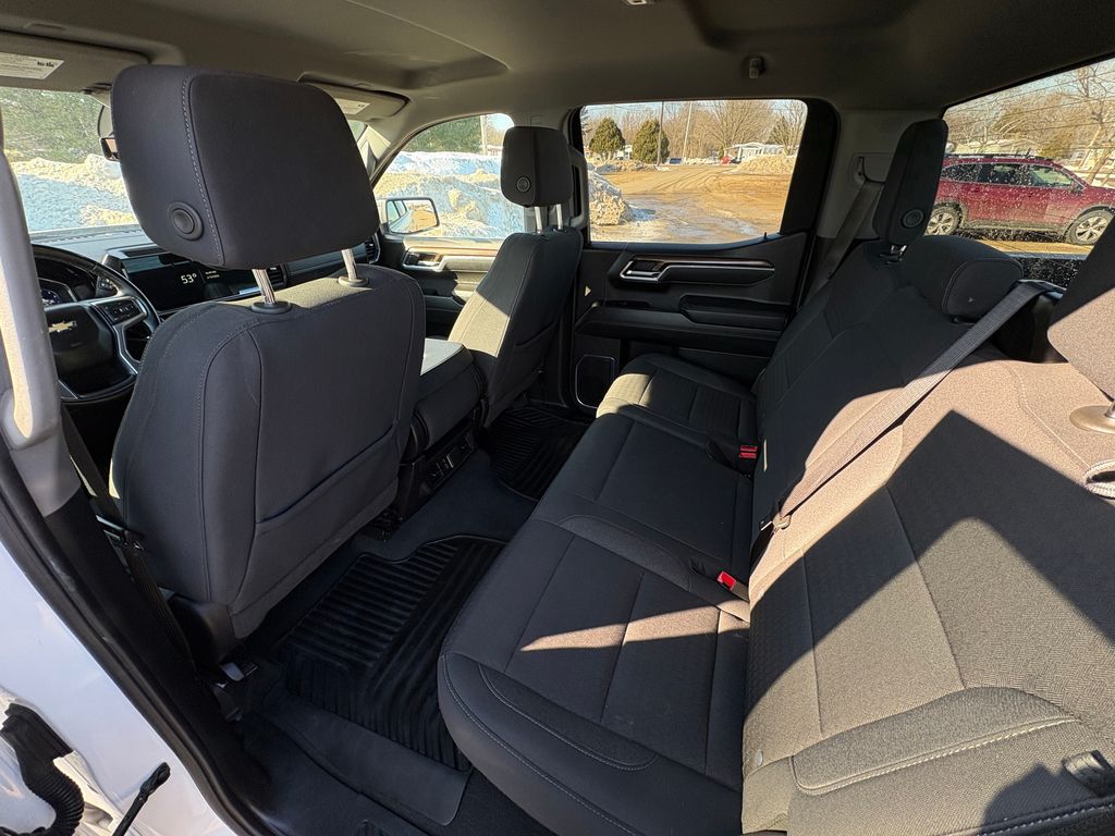 2025 CHEVROLET SILVERADO - Image 55