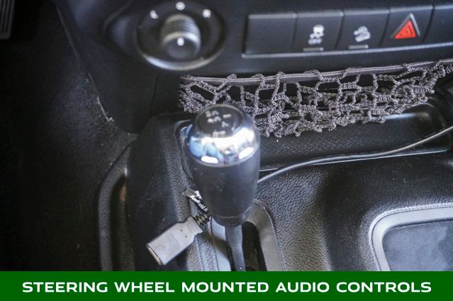 2013 JEEP WRANGLER - Image 16