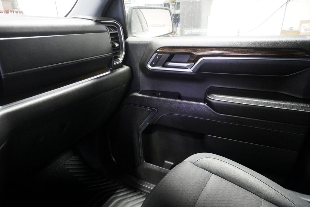 2023 GMC SIERRA - Image 26