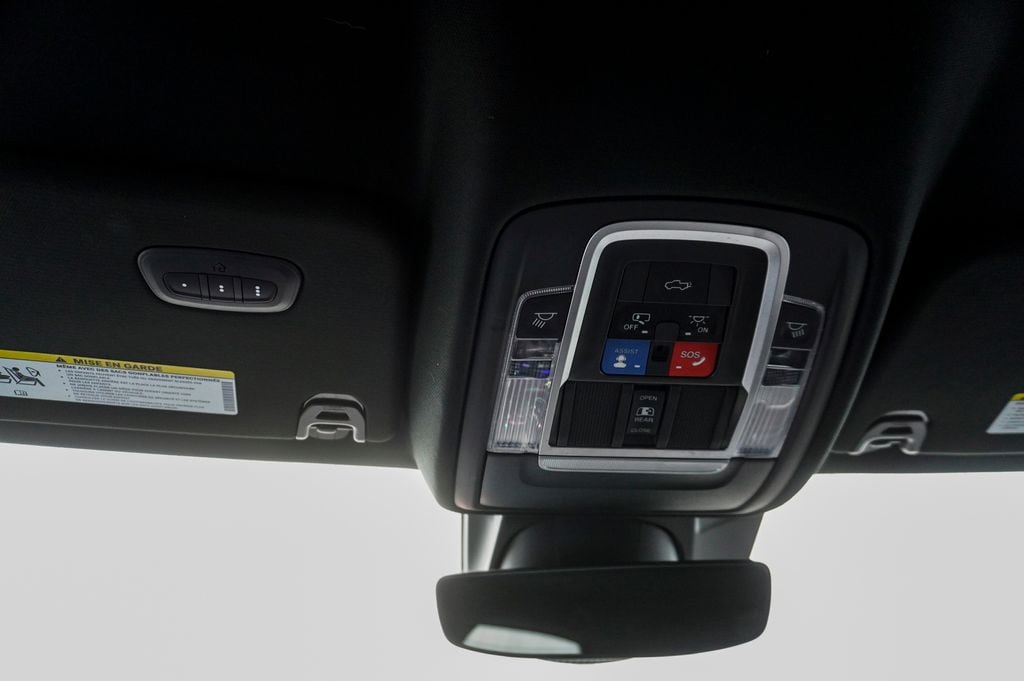 2021 RAM 1500 - Image 27