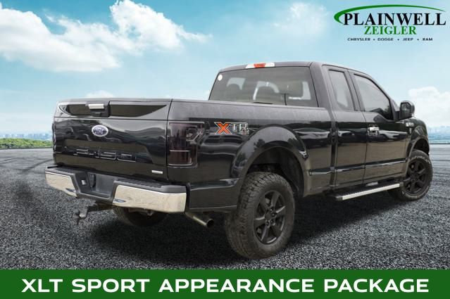 2020 Ford F-150 XLT photo 3