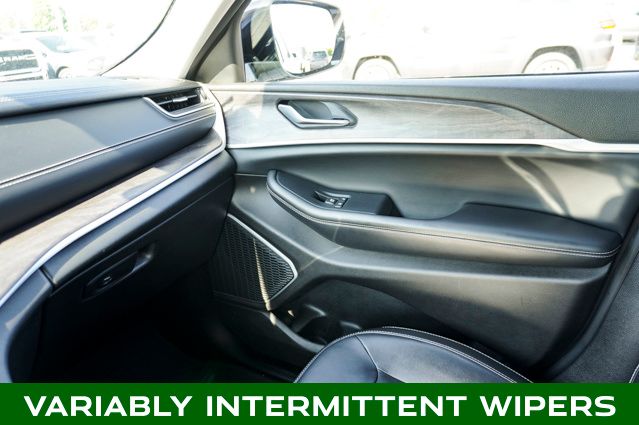 2022 JEEP GRAND CHEROKEE L - Image 33