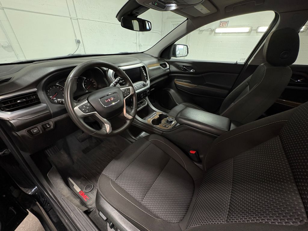 2023 GMC ACADIA - Image 22
