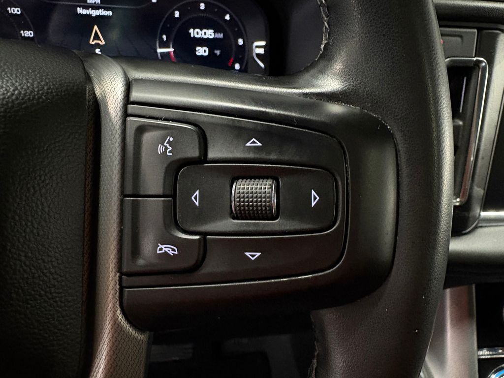 2023 GMC YUKON - Image 24