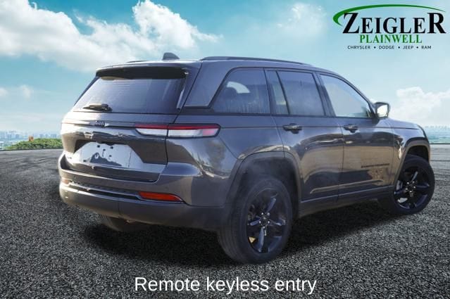 2023 JEEP GRAND CHEROKEE - Image 3