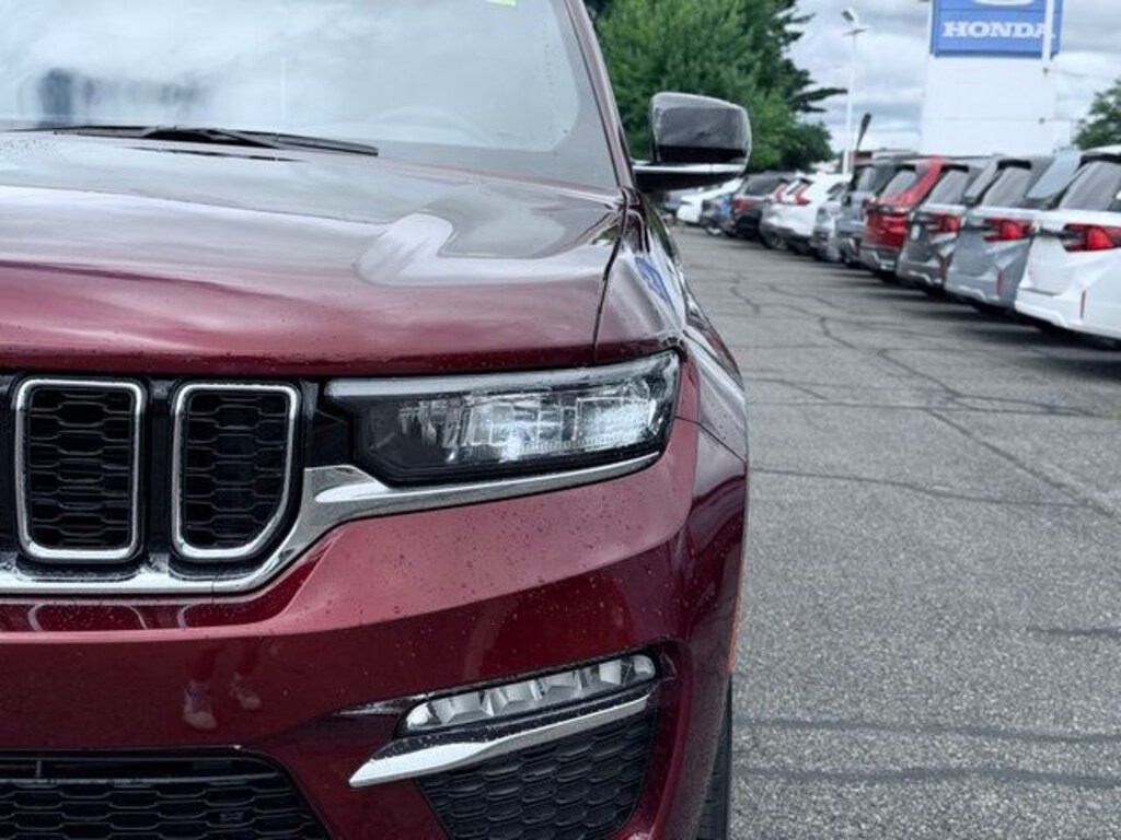 Used 2025 Jeep Grand Cherokee Limited SUV