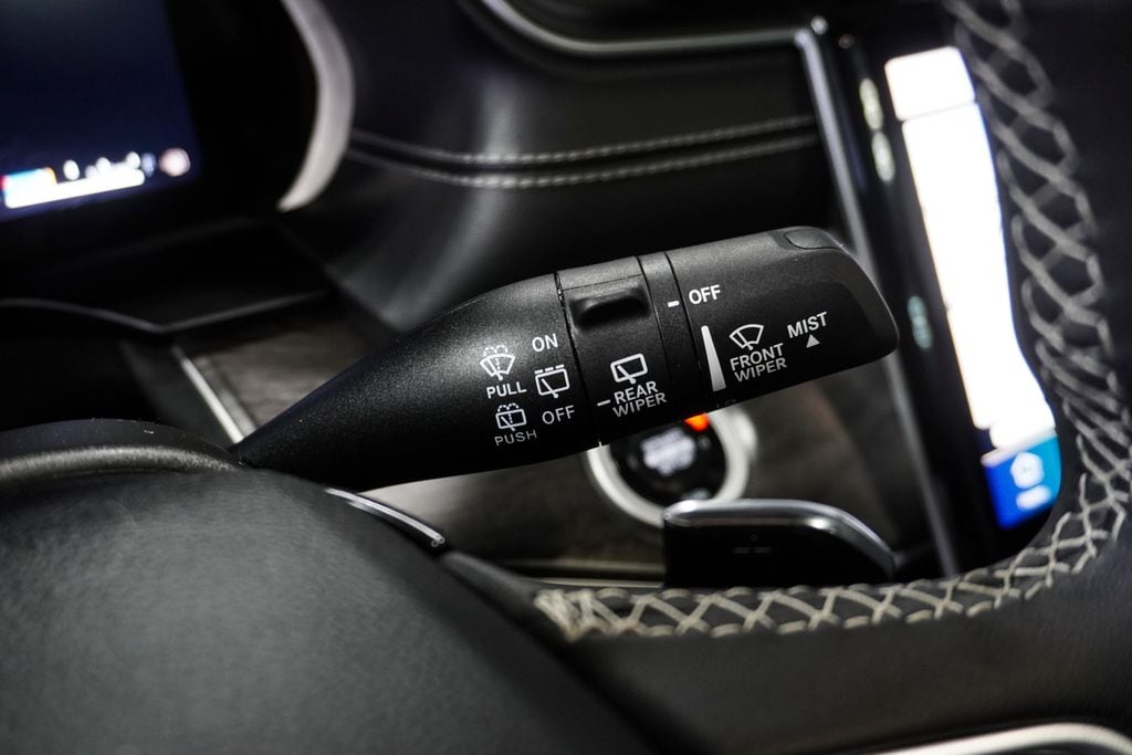 2024 JEEP GRAND CHEROKEE - Image 23