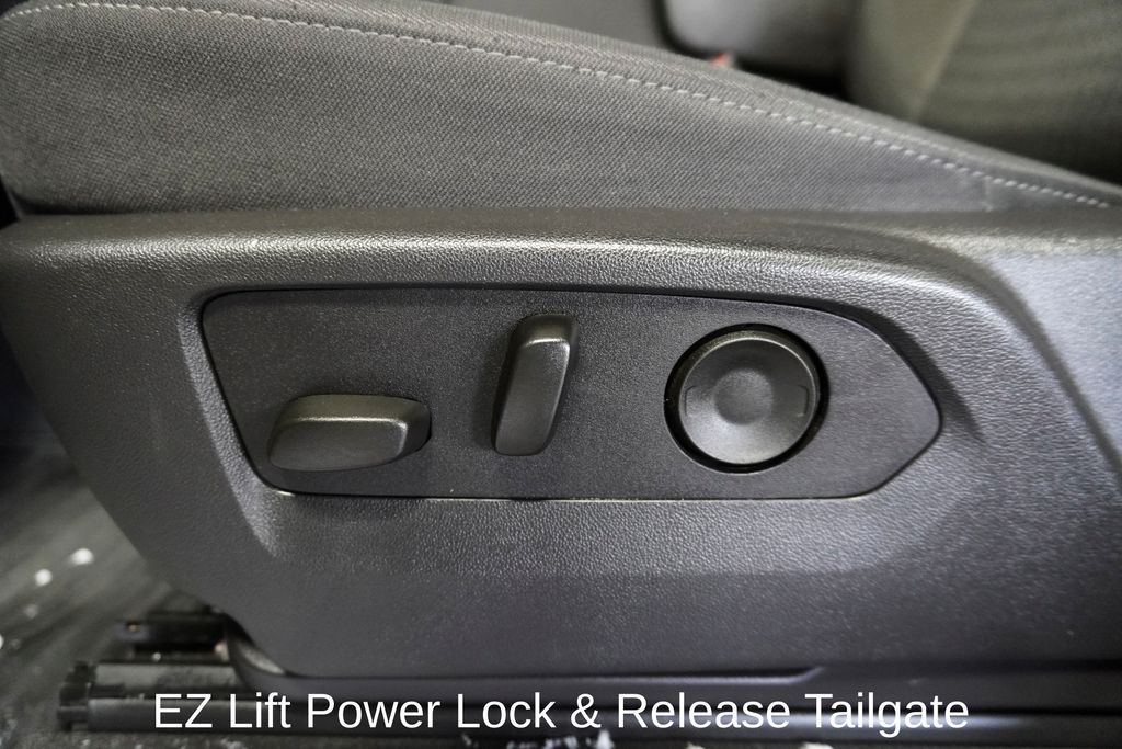 2025 CHEVROLET SILVERADO - Image 12