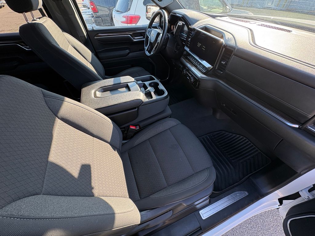 2025 CHEVROLET SILVERADO - Image 43