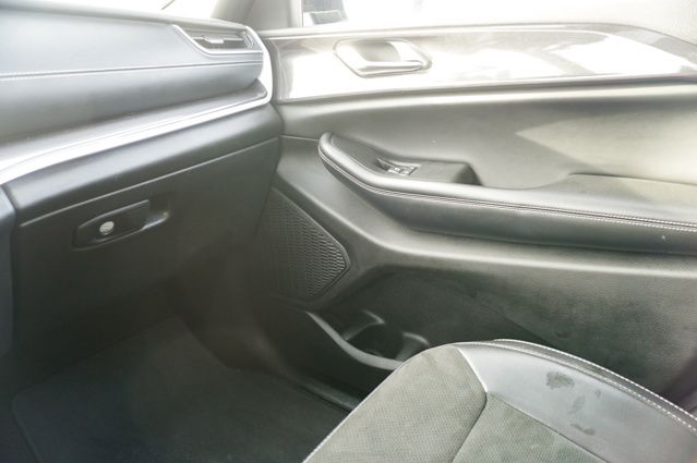 2023 JEEP GRAND CHEROKEE - Image 28