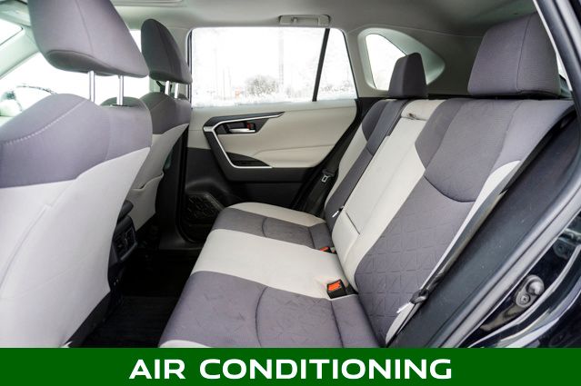 2020 TOYOTA RAV4 - Image 8