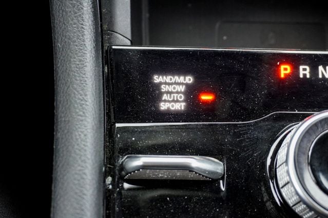 2023 JEEP GRAND CHEROKEE - Image 23