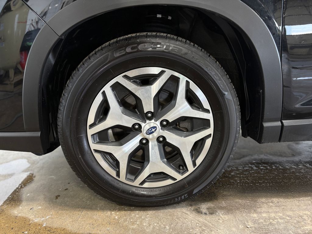 2024 SUBARU FORESTER - Image 32