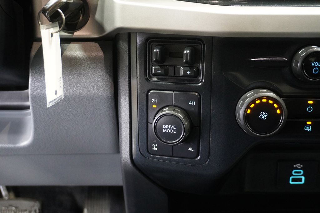 2023 FORD F-250 - Image 18