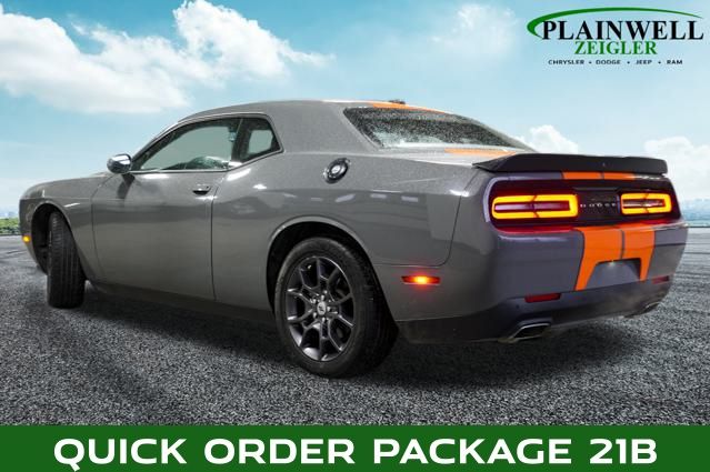 2018 Dodge Challenger GT photo 2