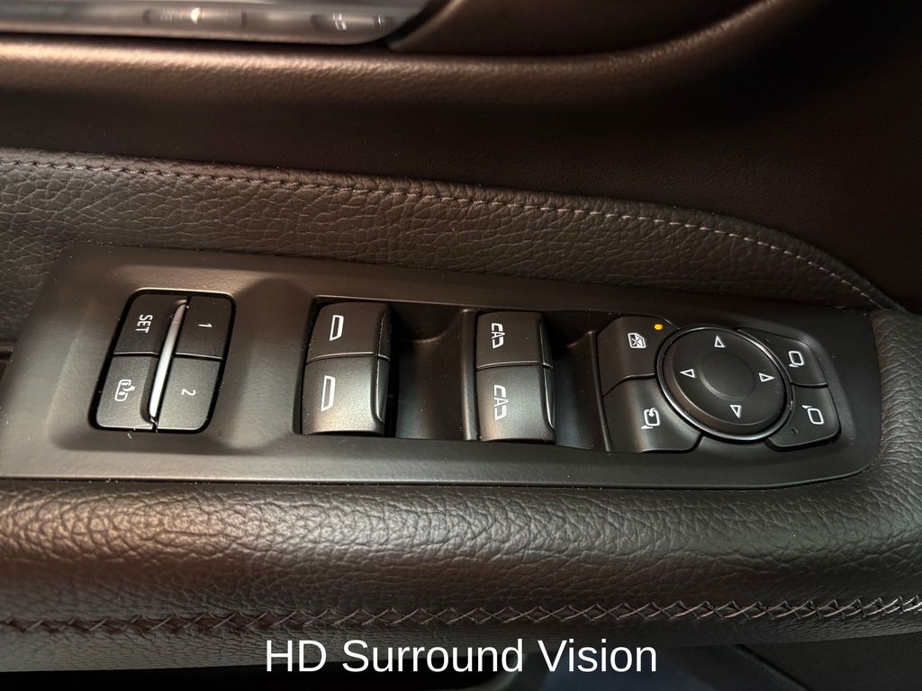 2023 GMC YUKON - Image 18