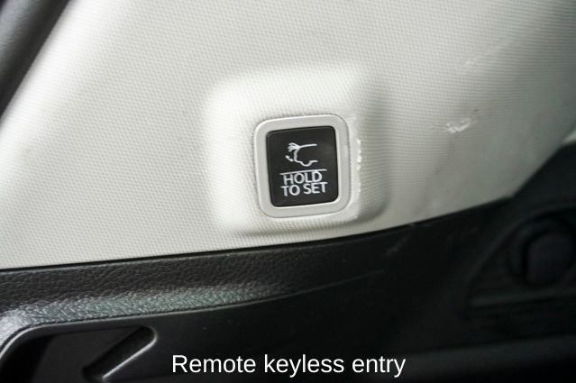 2023 JEEP GRAND CHEROKEE - Image 7