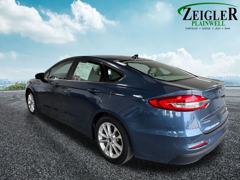 Used 2019 Ford Fusion SE Sedan