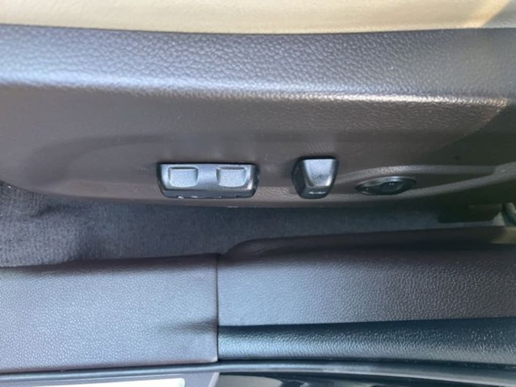 Used 2017 Hyundai Santa Fe Sport 2.0L Turbo Ultimate SUV