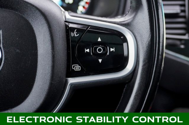 2022 VOLVO XC90 - Image 25