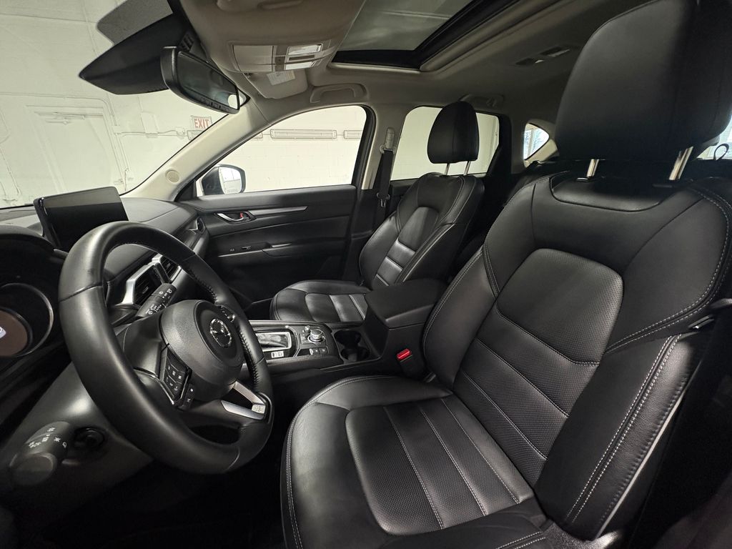 2025 MAZDA CX-5 - Image 17