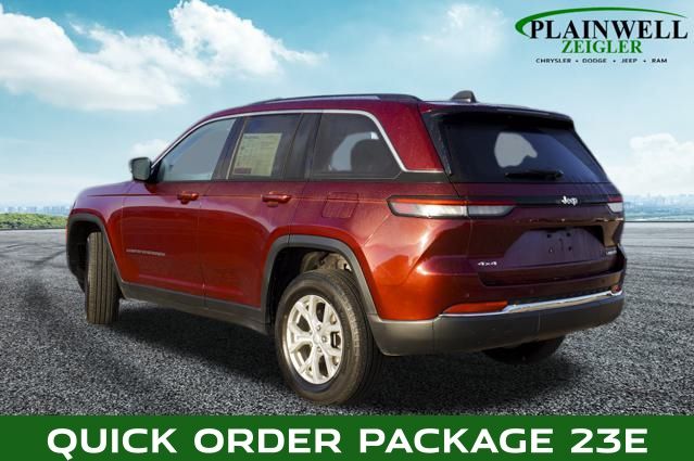 2023 Jeep Grand Cherokee Limited photo 2