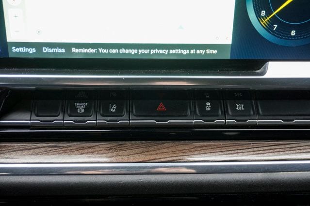 2024 CHEVROLET SILVERADO HD - Image 16