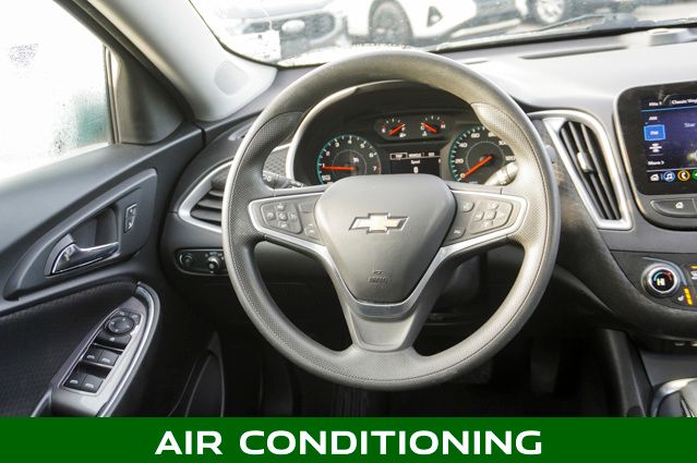 2022 CHEVROLET MALIBU - Image 10