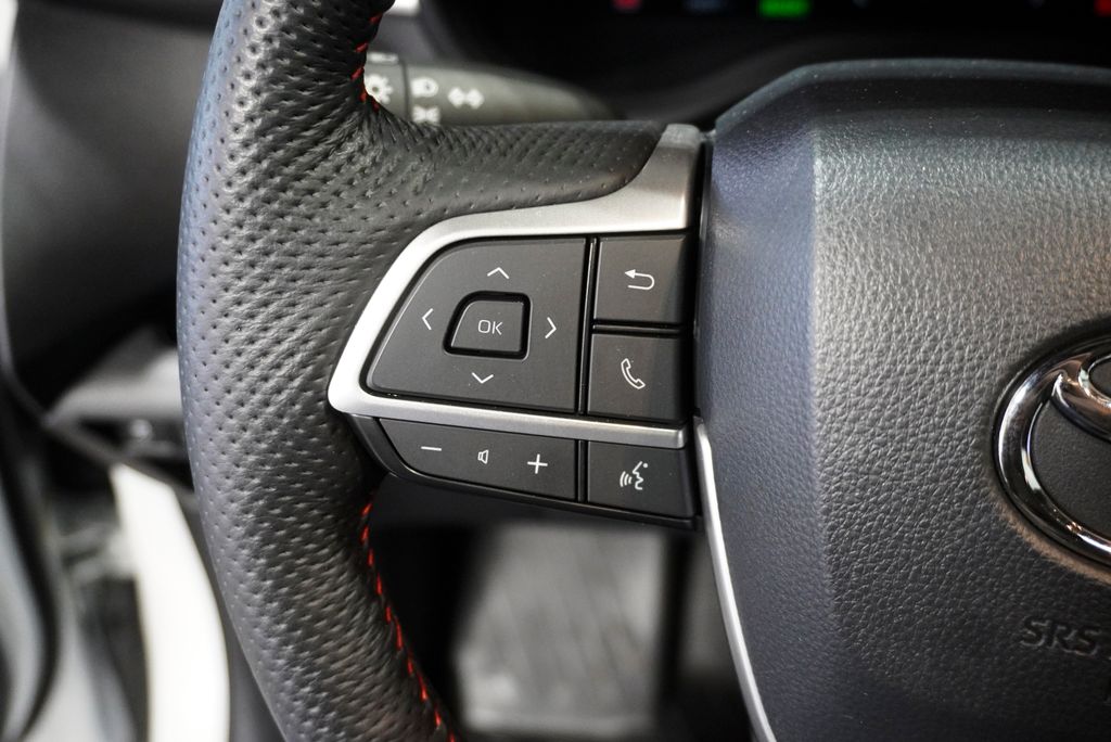 2025 TOYOTA SIENNA - Image 24