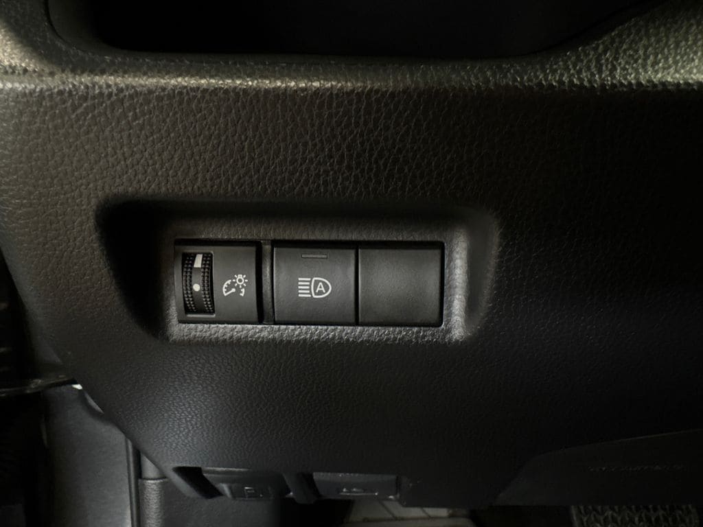 2023 TOYOTA RAV4 - Image 21