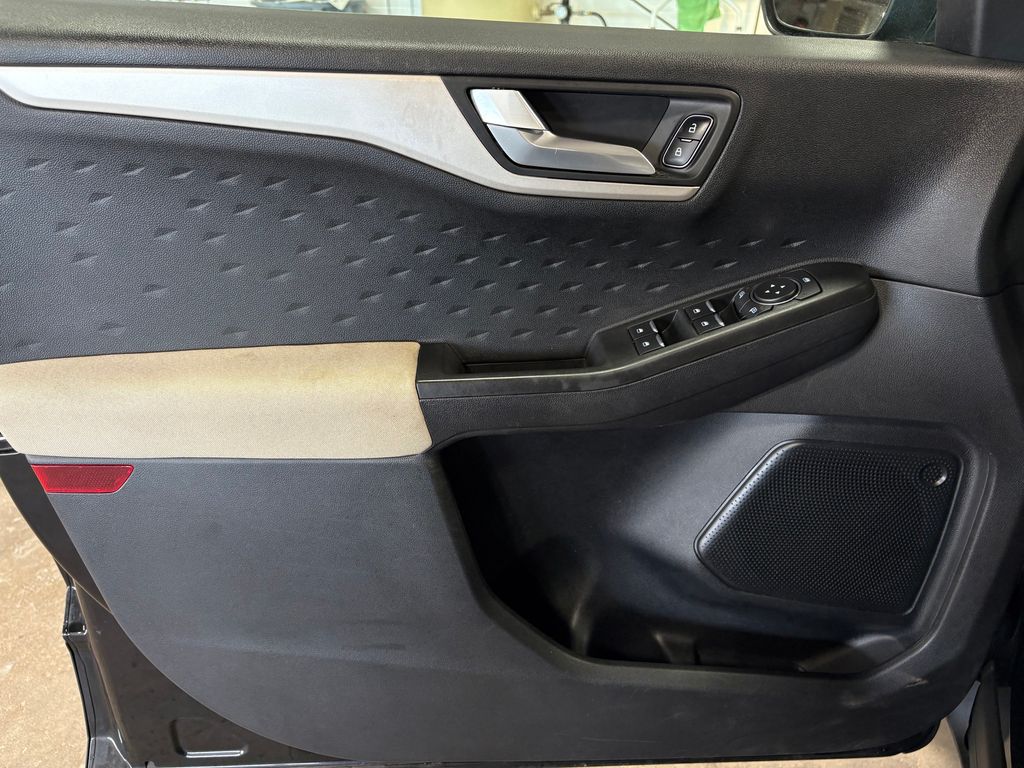 2020 FORD ESCAPE - Image 15