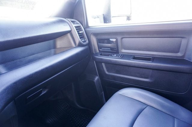 2024 RAM 3500 - Image 23