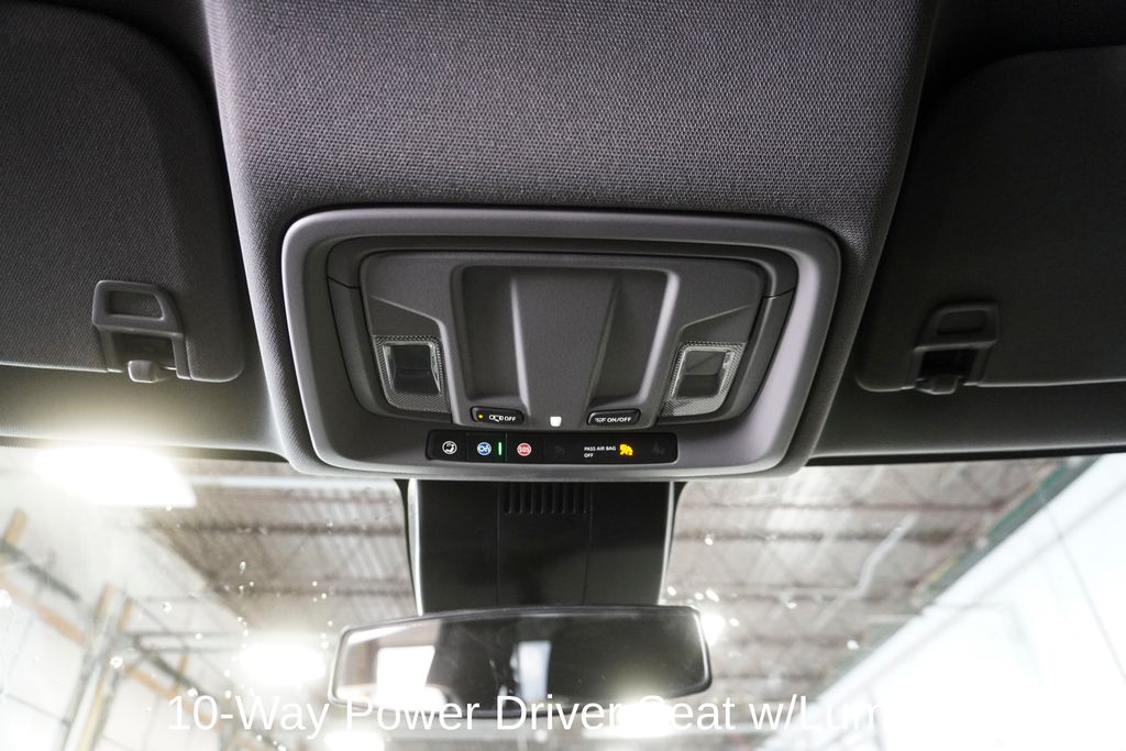 2025 CHEVROLET SILVERADO - Image 24