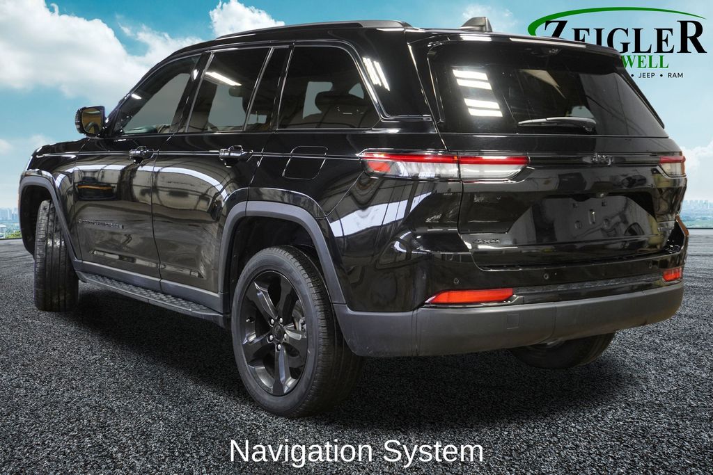 2024 JEEP GRAND CHEROKEE - Image 2