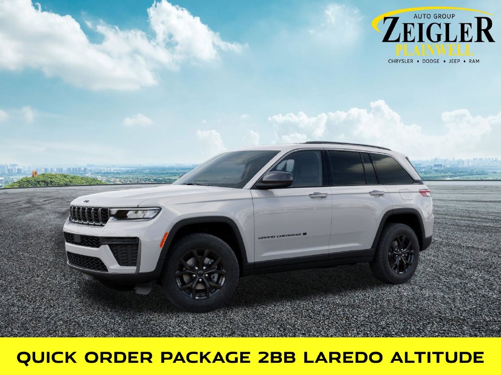 New 2026 Jeep Grand Cherokee Laredo SUV