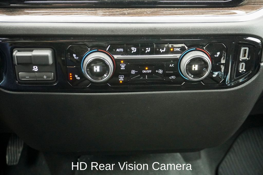 2025 CHEVROLET SILVERADO HD - Image 16