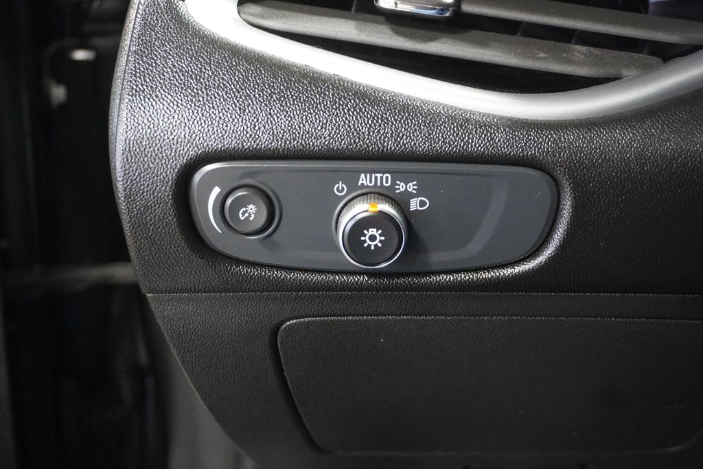 2024 CHEVROLET MALIBU - Image 24