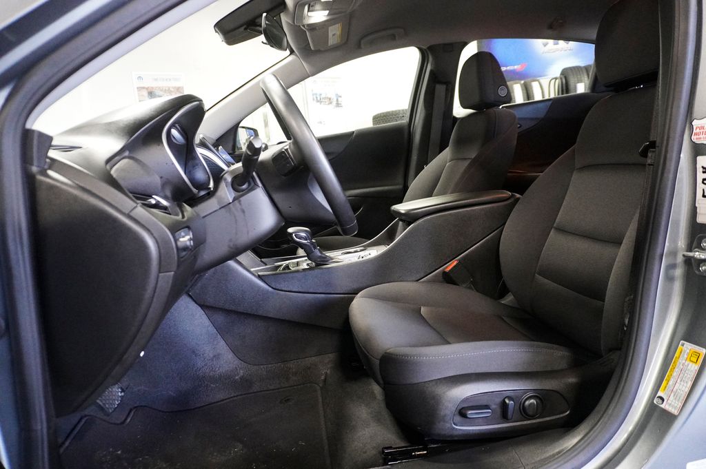 2024 CHEVROLET MALIBU - Image 12