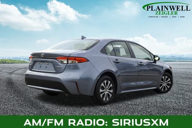 2022 Toyota Corolla Hybrid LE photo 2