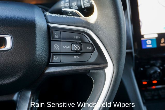 2023 JEEP GRAND CHEROKEE - Image 25