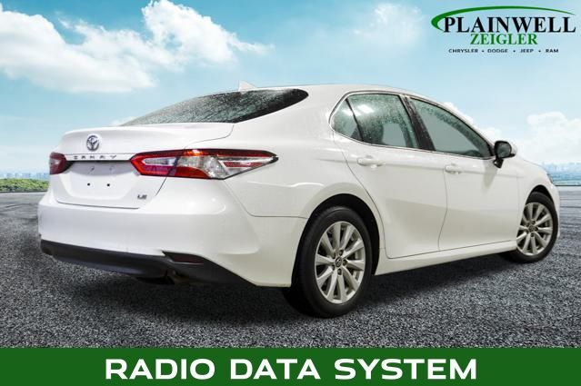 2019 Toyota Camry L photo 3