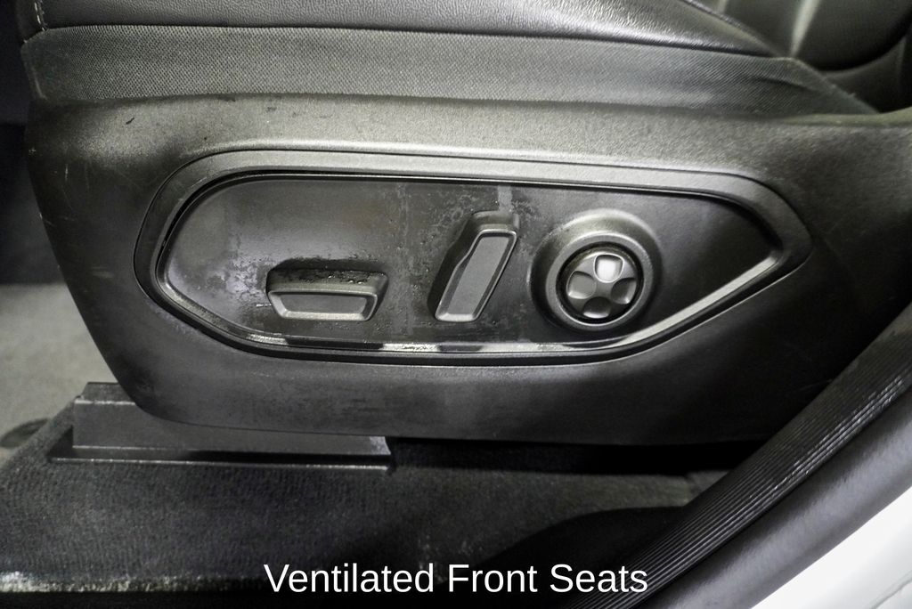 2024 JEEP GRAND CHEROKEE - Image 17