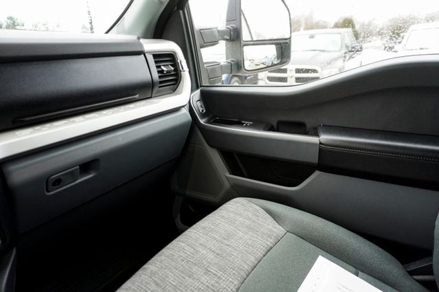 2023 FORD F-350 - Image 27
