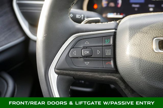 2023 JEEP GRAND CHEROKEE - Image 24