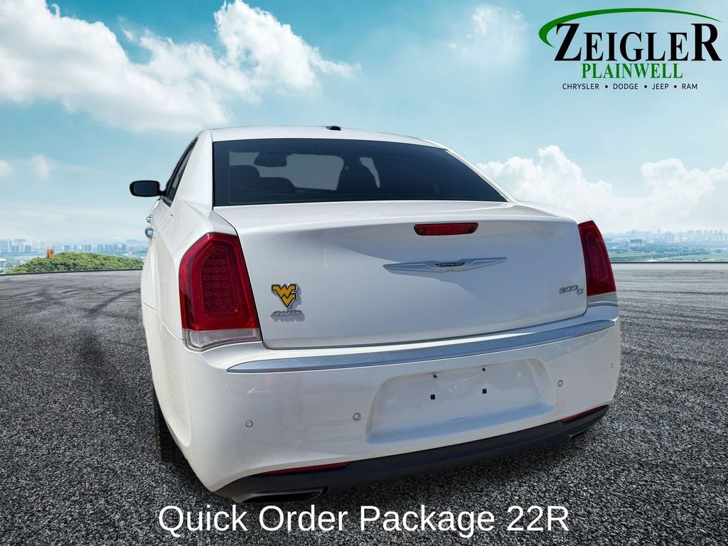 Used 2016 Chrysler 300C Platinum Sedan