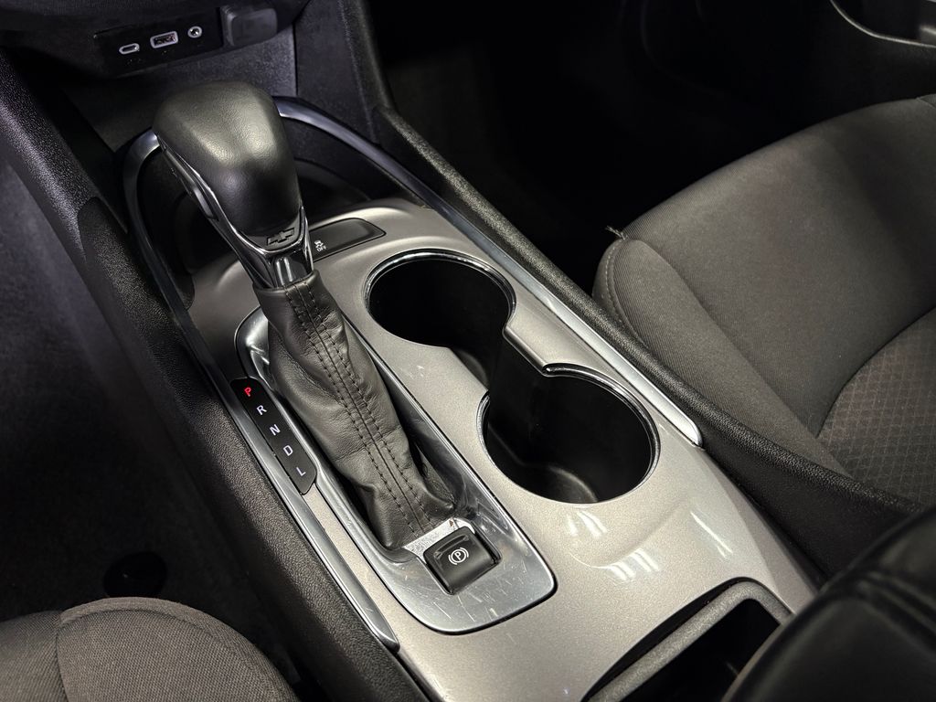 2023 CHEVROLET MALIBU - Image 24